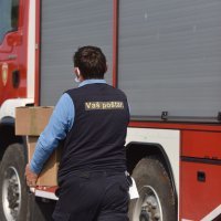 Policija na ulazu u Murter