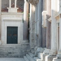 Uskršnja misa u katedrali sv. Dujma održava se bez prisutnosti vjernika