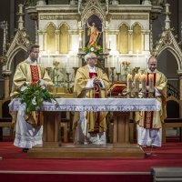 Osječka konkatedrala ovaj Uskrs ostala je prazna zbog virusa korone