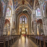 Osječka konkatedrala ovaj Uskrs ostala je prazna zbog virusa korone