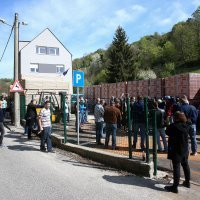 Zagreb: Bandić obišao Kučilovinu gdje počinje podjela građevinskog materijala stradalima u potresu