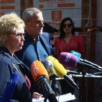 Zagreb: Bandić obišao Kučilovinu gdje počinje podjela građevinskog materijala stradalima u potresu