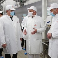 Predsjednik Zoran Milanović posjetio je tvornicu mesne industrije Pivac