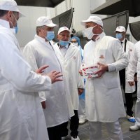 Predsjednik Zoran Milanović posjetio je tvornicu mesne industrije Pivac