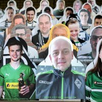 Navijači od kartona