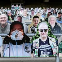 Navijači od kartona