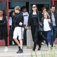 Angelina Jolie s djecom