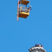 Alpinisti na vrhu zagrebačke katedrale