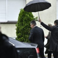 Predsjednik Milanović napustio je Okučane zbog pojave natpisa Za dom spremni