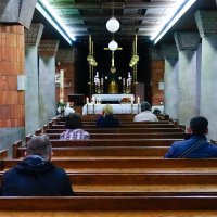 Nakon popuštanja mjera održana misa u crkvi Majke Božje Lurdske