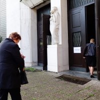 Nakon popuštanja mjera održana misa u crkvi Majke Božje Lurdske