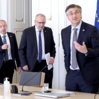 Damir Krstičević podnio ostavku na mjesto potpredsjednika Vlade i ministra obrane RH