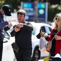 Split: Unatoč velikom broju novozaraženih trajekt isplovio prema Braču