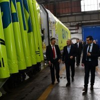 Ministar Darko Horvat u radnom posjetu Đuro Đaković Grupi