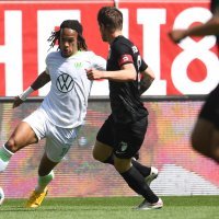 Augsburg (Daniel Baier) - Wolfsburg (Kevin Mbabu)