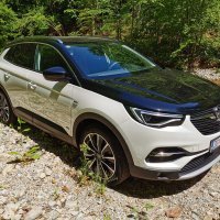 Opel Grandland X Hybrid4