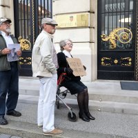 Prosvjednici na Markovom trgu