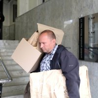 Ana Karamarko izlazi iz prostorija svoje tvrtke