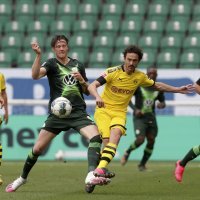 Wolfsburg (Wout Weghorst) - Borussia D. (Thomas Delaney)