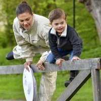 Švedska princeza Victoria sa sinom princom Oscarom
