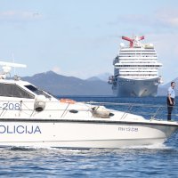 Kruzer Carnival Breeze s Hrvatima usidrio se u Dubrovniku