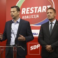 Saša Đujić, Krešo Beljak