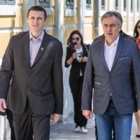 Miroslav Škoro i Ivan Penava u Vukovaru najavili kako zajedno izlaze na parlamentarne izbore