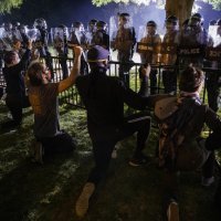 Prosvjedi pred Bijelom kućom u SAD-u