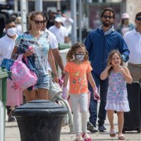 Tamara Ecclestone sa suprugom Jayom Rutlandom i djecom