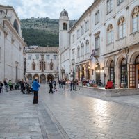 Glumci Kazališta Marina Držića izveli 'Glumci Gradu'