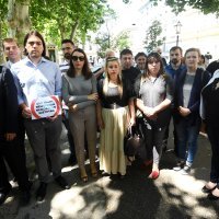 Zagreb: Prosvjed Građanske inicijative Pravda za CHF ispred Vrhovnog suda
