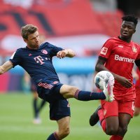 Bayer (Edmond Tapsoda) - Bayern (Thomas Mueller)