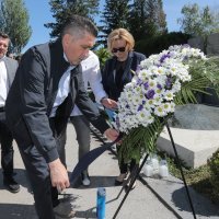 Zagreb: Olivera Majić položila vijenac na grob Dražena Petrovića