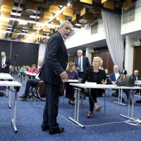 Sjednica zagrebačke Gradske skupštine u zgradi Velesajma