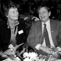 Olof Palme i Gro Harlem Bruntlund