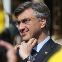 Premijer Andrej Plenković s ministrima Darkom Horvatom, Olegom Butkovićem i Garijem Cappellijem posjetio brodogradilište Uljanik