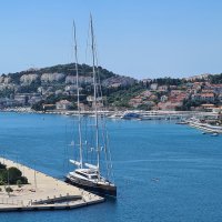 Superjahta – jedrilica 'Aquijo' u Gružu