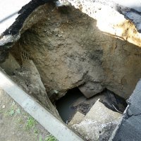 Zagreb: Na Bukovačkoj cesti otvorila se ogromna rupa