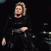 Kelly Clarkson