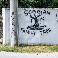 Zagreb: Sramotna poruka mržnje prema Srbima osvanula je tik uz dječje igralište