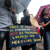 Zagreb: Prosvjedno okupljanje 'Zagreb u epicentru' na Trgu bana Jelačića