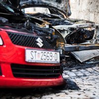 U Kaštel Lukšiću izgorio BMW