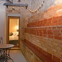 The Xy Suites