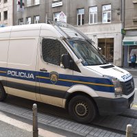 Privođenje Ivana Inje Bašića i drugih optuženih za šverc skupocjenih automobila