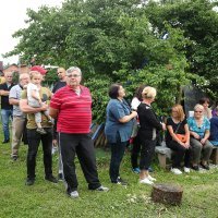 Milan Bandić teturao, suradnici ga pridržavali