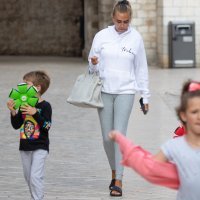Tamara i Petra Ecclestone s obitelji prošetale Dubrovnikom