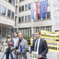 Prosvjed i konferencija za medije