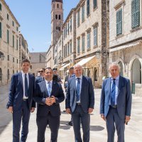 Ministar Vili Beroš došao na sastanak sa Stožerom civilne zaštite