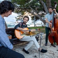 Rade Šerbedžija s obitelji uživao u festivalu "Fažana grad tihe muzike"