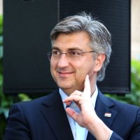 Andrej Plenković posjetio Šibenik i družio se sa gradonačelnikom i županom